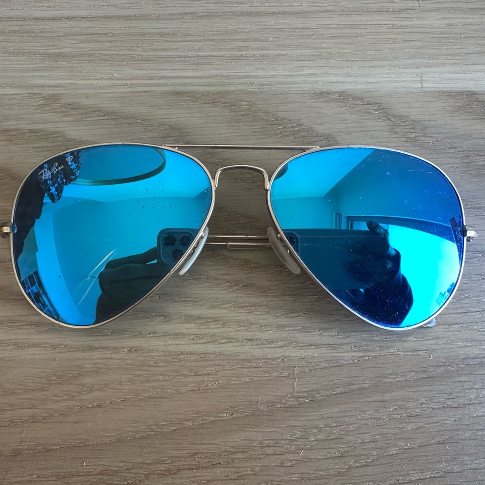 Ray-Ban Aviator Sunglasses Blue Lens (polarized)